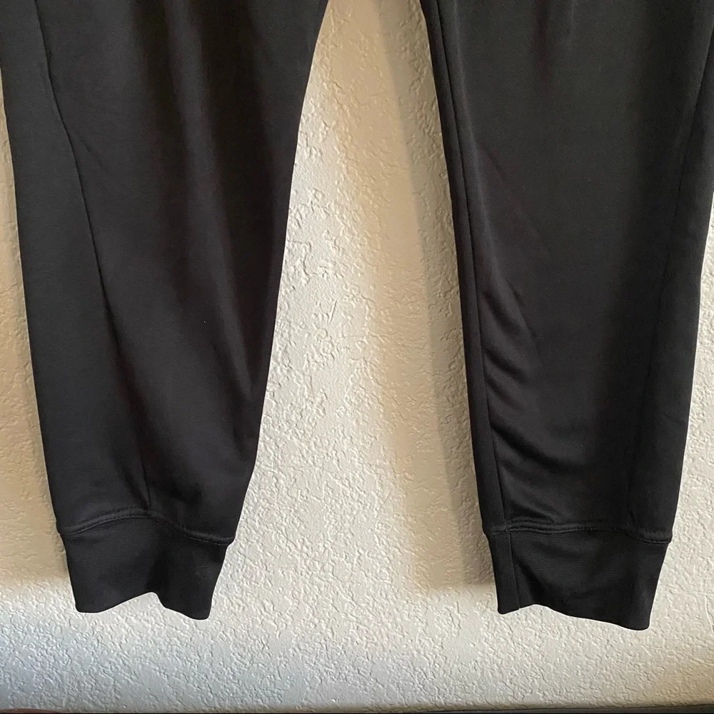 Men’s Reebok Track Pant - Picture 4 of 5